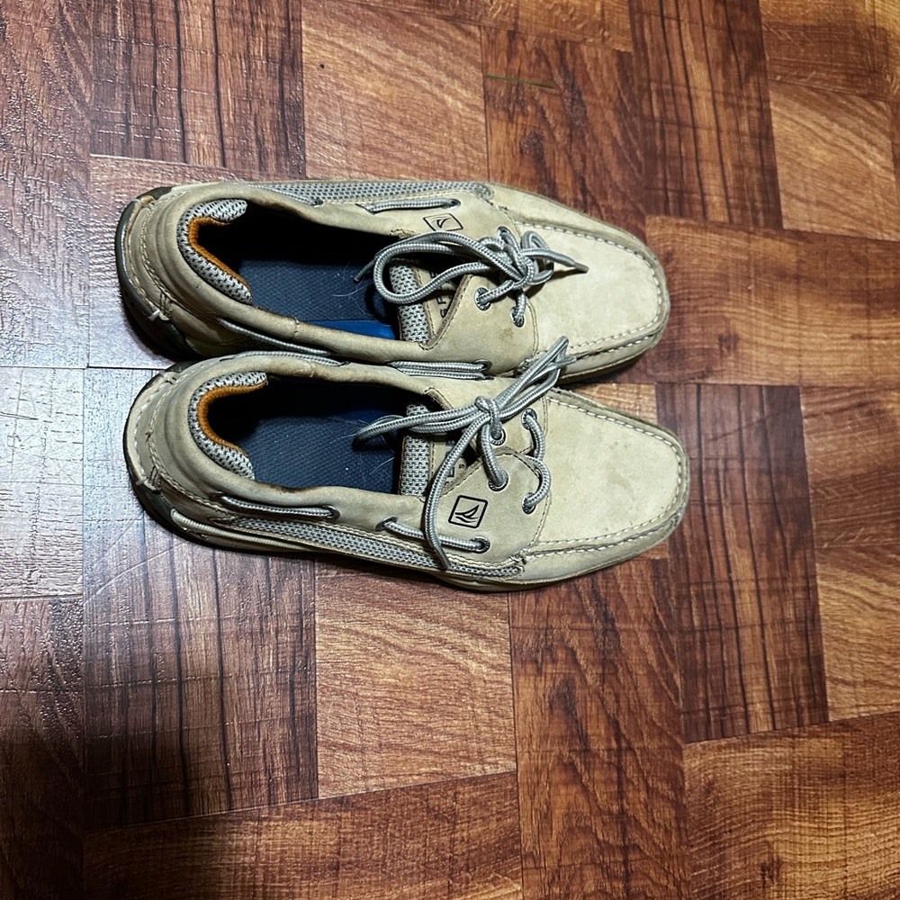 Men’s boat shoes